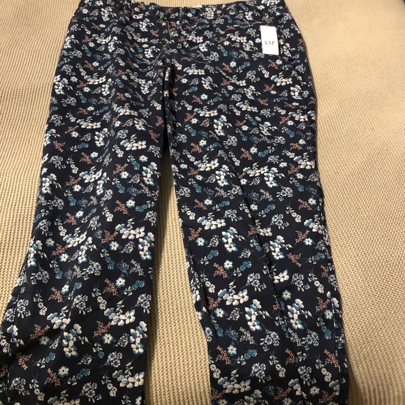Gap Capri pants - Picture 2 of 4
